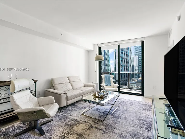 55 SW 9th St #1904 — Photo 11