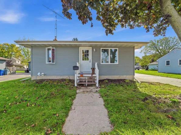 129 Friendship St, Fond Du Lac, WI 54937