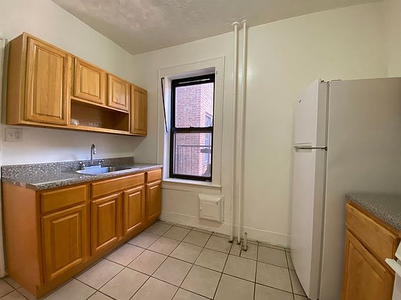 3rd image of 24 Rock St APT 110