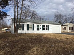 900 Saint Matthew Dr, Cahokia, IL