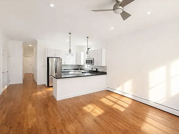 2nd image of 274 Bleecker St #1