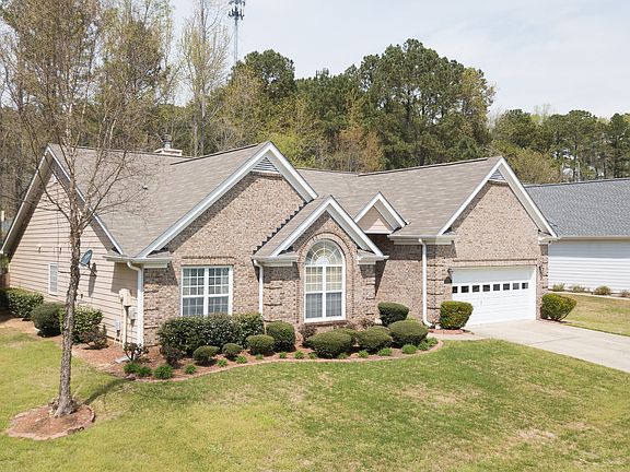 2nd image of 1595 Creek Pointe Cir