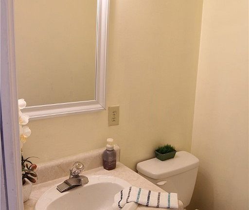 5th image of 159 Highland Park Dr