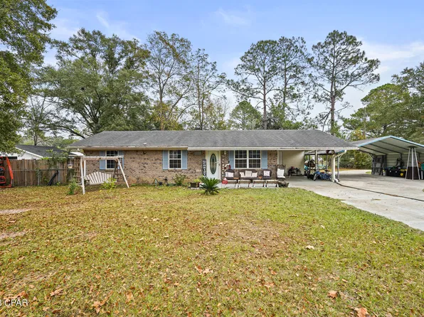 855 Earl St, Chipley, FL 32428