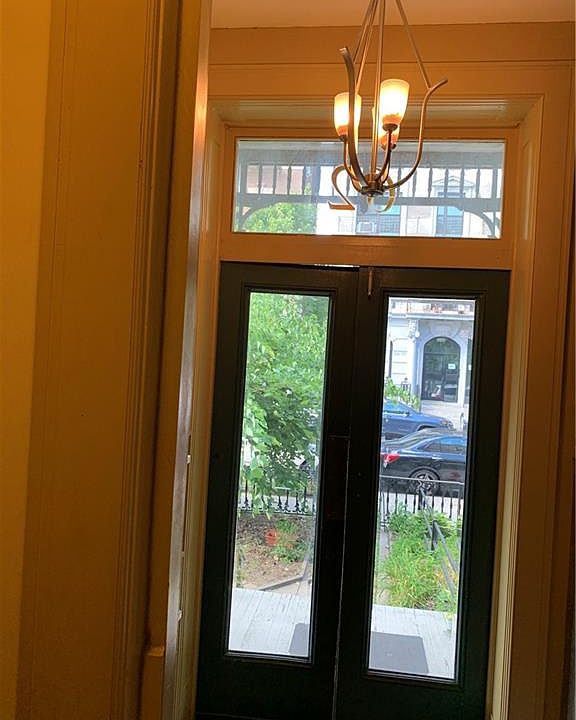 1st image of 62 E 130th St #3