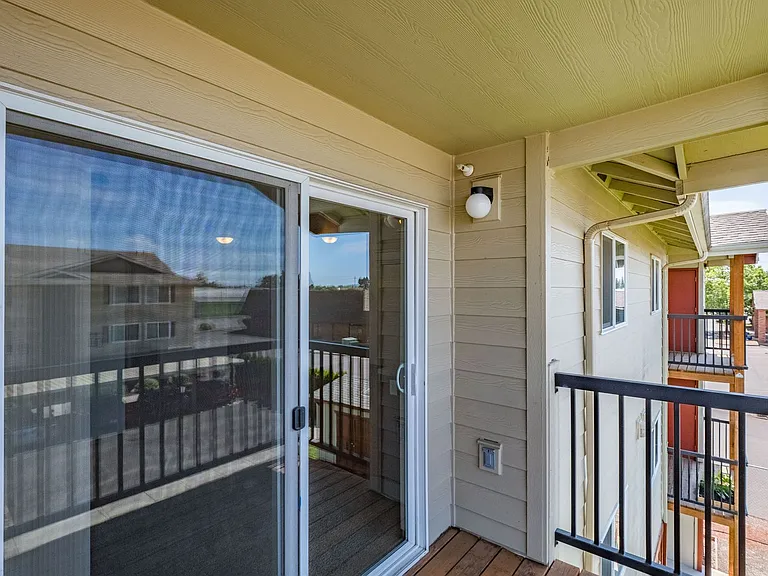 Newcastle Place Apartments — Photo 86