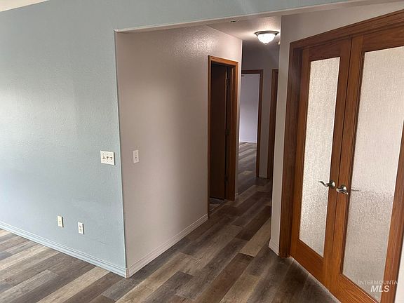 5th image of 435 Teresa Ct