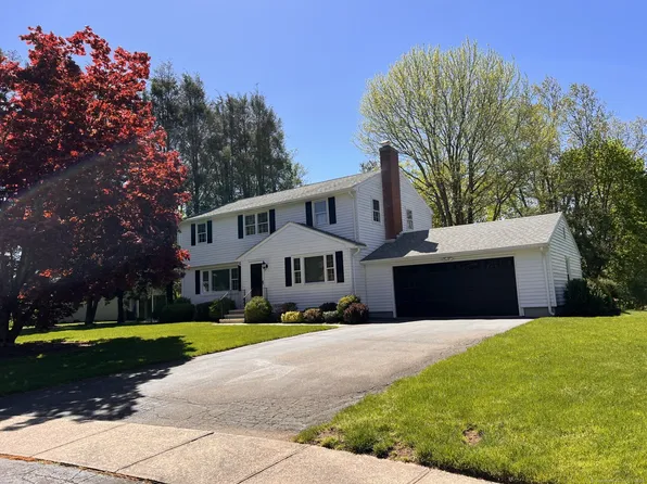 24 Abby Lane, Hamden, CT 06514