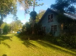 408 Chestnut St, Crescent City, FL 32112