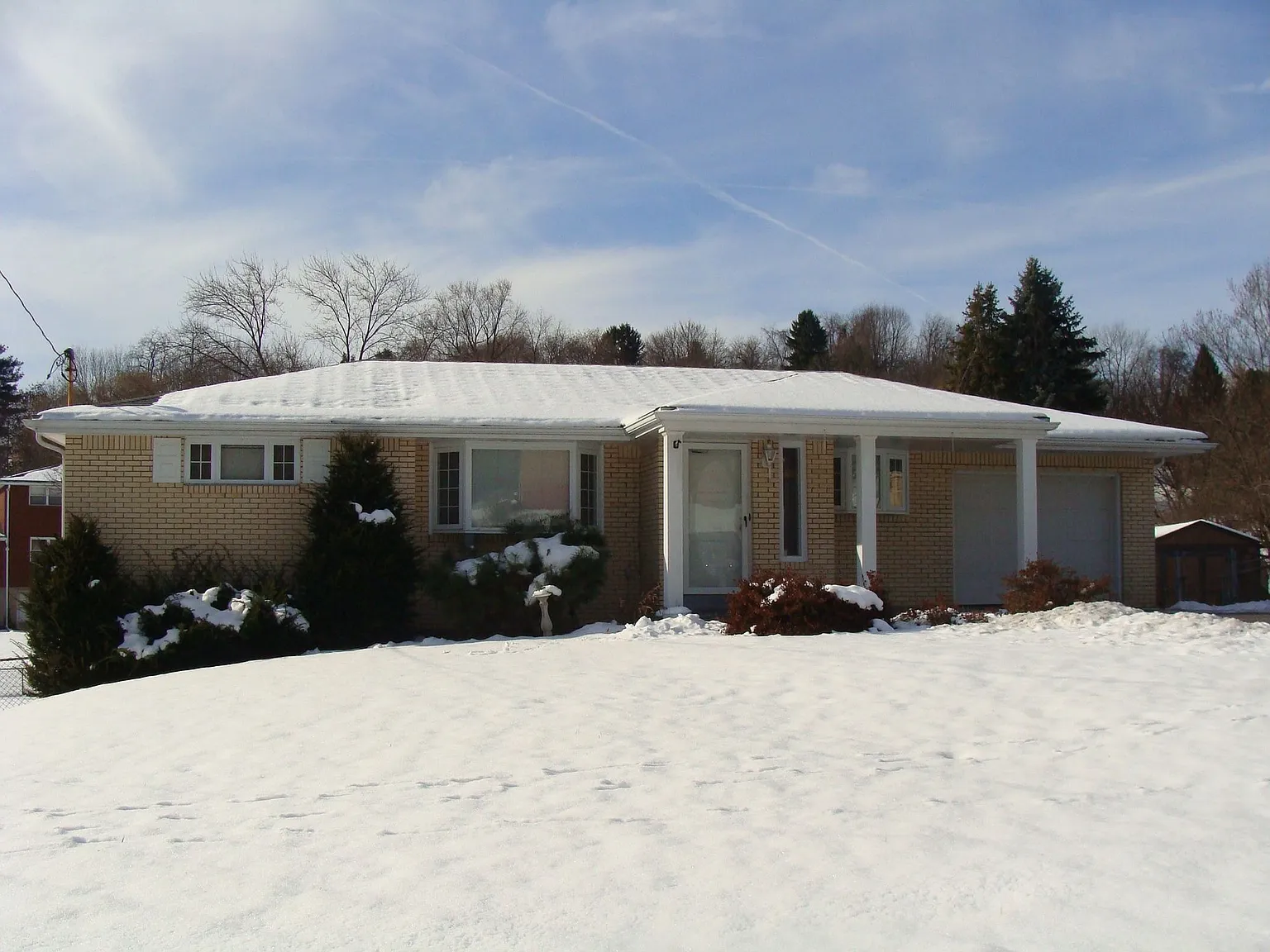 154 Dorman Dr photo 1