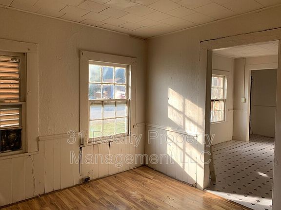 5th image of 2711 W Walker St APT 103