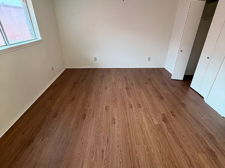 2418 Guerrero Dr — Photo 11