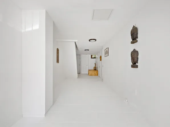 138 Wakeman Place image 27 of 35