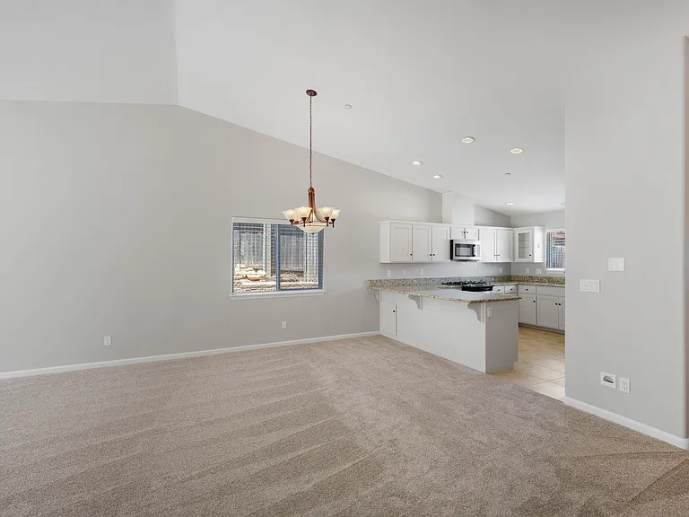 204 Brunos Ct — Photo 9