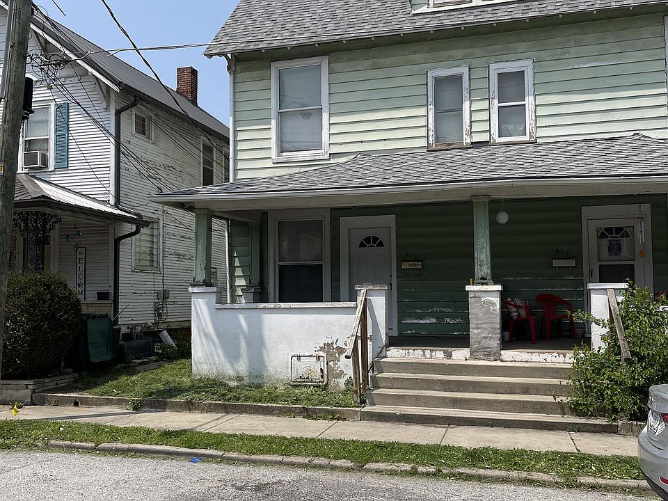 1st image of 415 School St