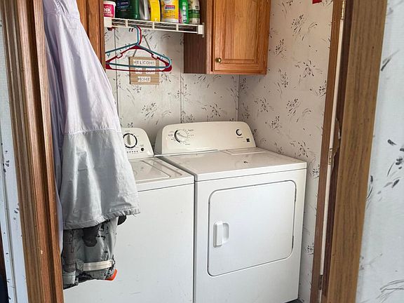 5th image of 43 Whitten Road