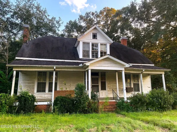1028 Wayne St, Waynesboro, MS 39367