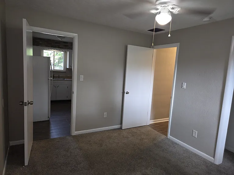 3505 Woodman Dr — Photo 7
