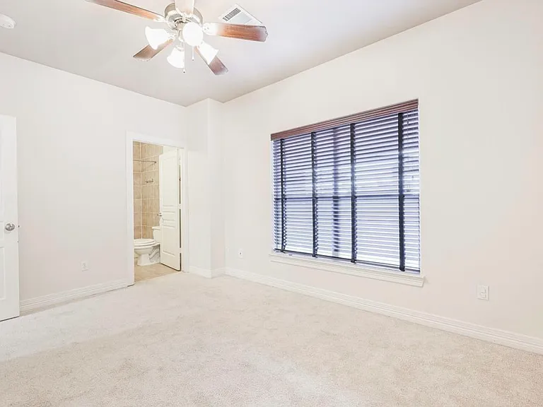 5345 Live Oak St — Photo 15
