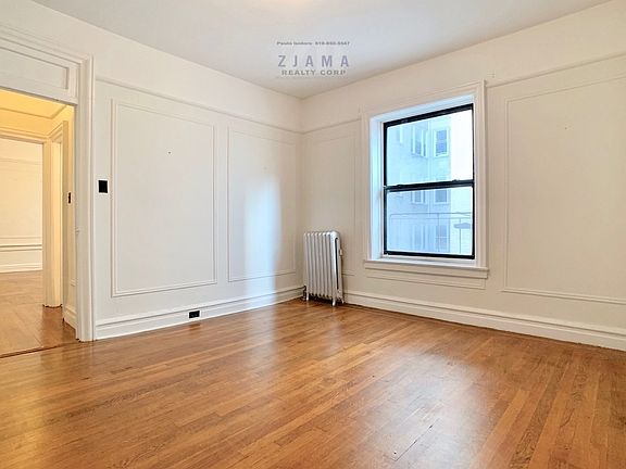 5th image of 272 Lincoln Pl APT 5