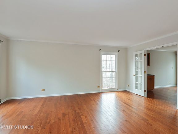 4th image of 217 Ascot Ct