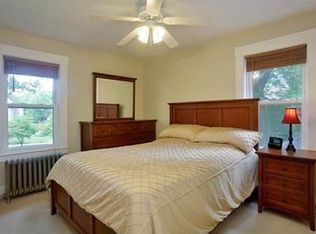 38 Fairfield St, Lowell, MA 01851
