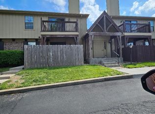 5651 Foxcroft South Cir #108, Topeka, KS 66614