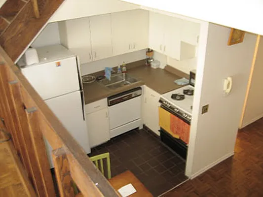 Rented by Halstead Real Estate | media 6