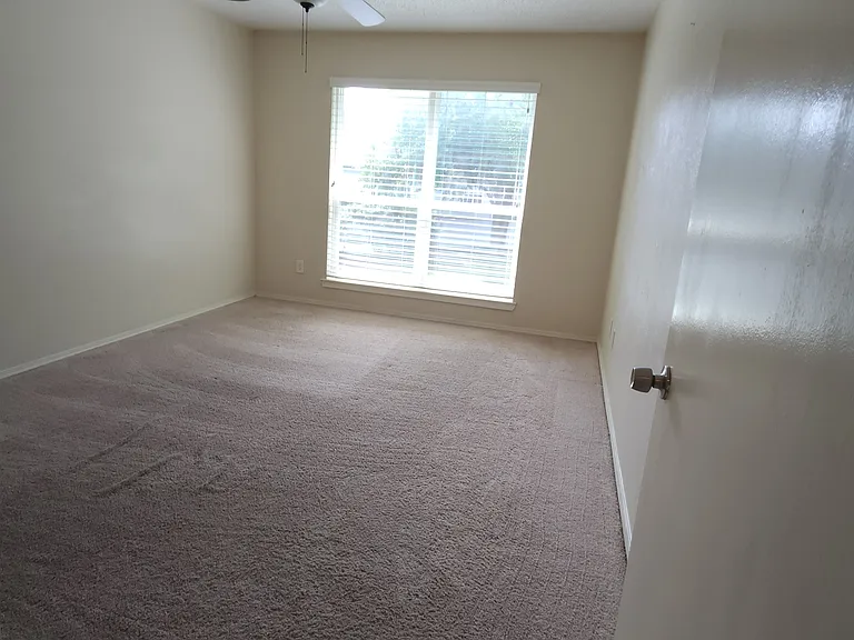 631 Cimarron Trl — Photo 104