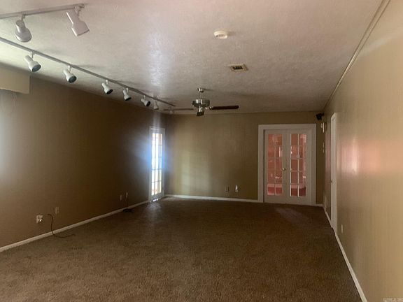 4th image of 509 W 14th St