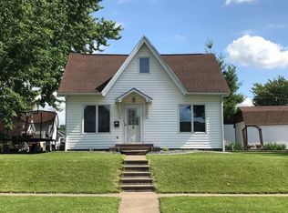606 State St, Bellevue, IA 52031