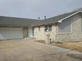 2053 S Lori Ln, Wichita, KS 67207