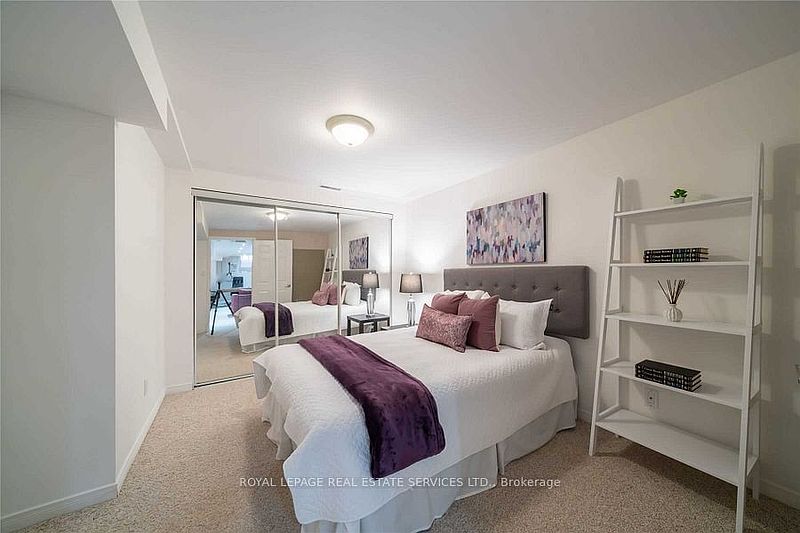 Oakville Townhouse for rent - 4 Bedrooms — photo 25