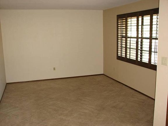 5th image of 1949 E Myrna Ln