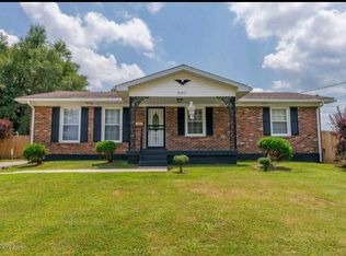 3007 Bob White Ct, Louisville, KY 40216