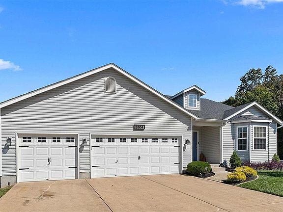 2nd image of 3804 Dorchester Ct