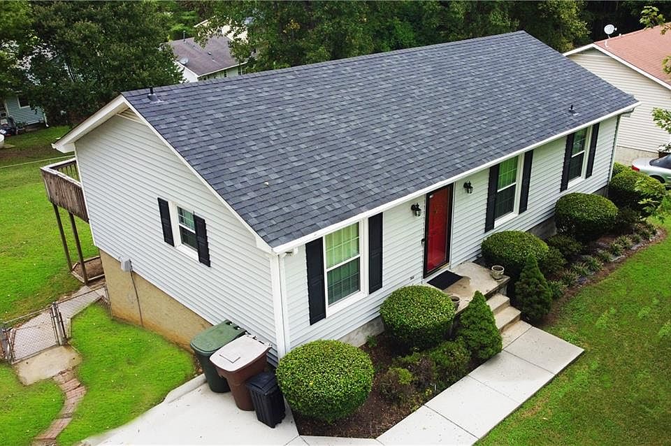 2nd image of 602 Pine Ridge Dr