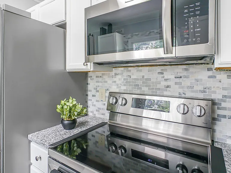 Beautiful and Updated Kitchen!