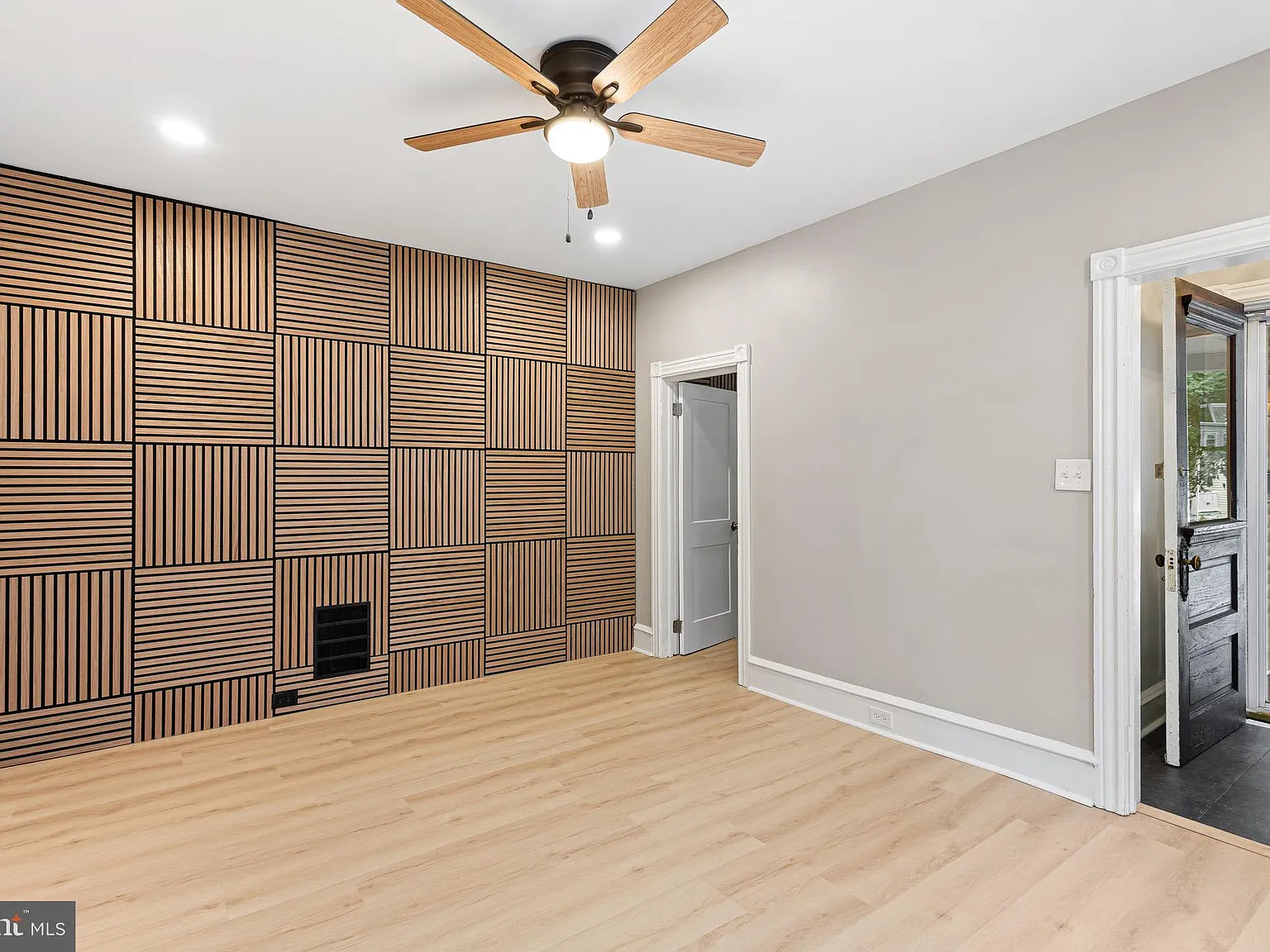 2 bed, 2155 sqft, $3,000 — Photo 4