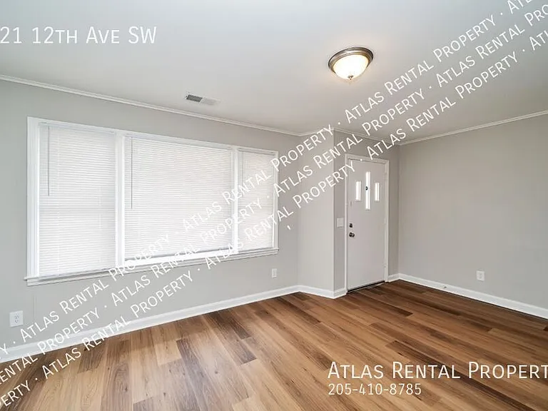 221 12th Ave SW — Photo 7