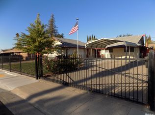 7243 Palmer House Dr, Sacramento, CA 95828
