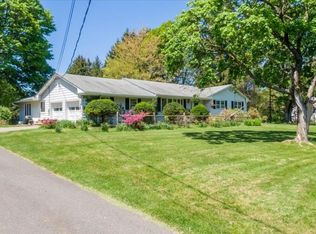 12 Wayside Ln, Lebanon, NJ 08833