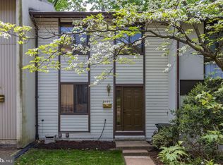 2495 Pyrenees Ct, Reston, VA 20191