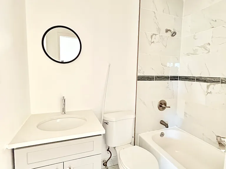 2753 Tenbroeck Ave #3 — Photo 5