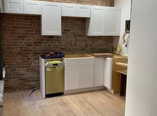85 N Margin St APT 2, Boston, MA 02113