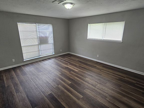 4th image of 5458 Osprey Dr