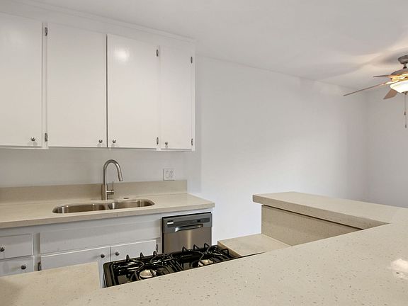 4th image of 519 Hill St #10
