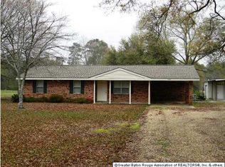 14285 Oak St, Tickfaw, LA 70466