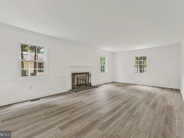 12805 Melvue Ct — Photo 5