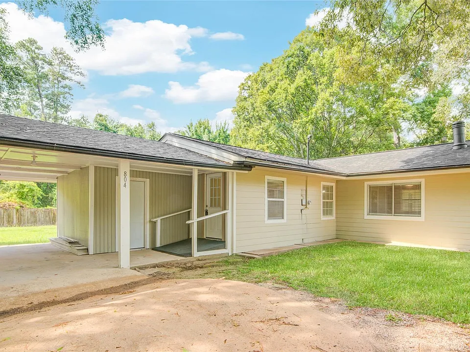 804 Chickasaw Dr
